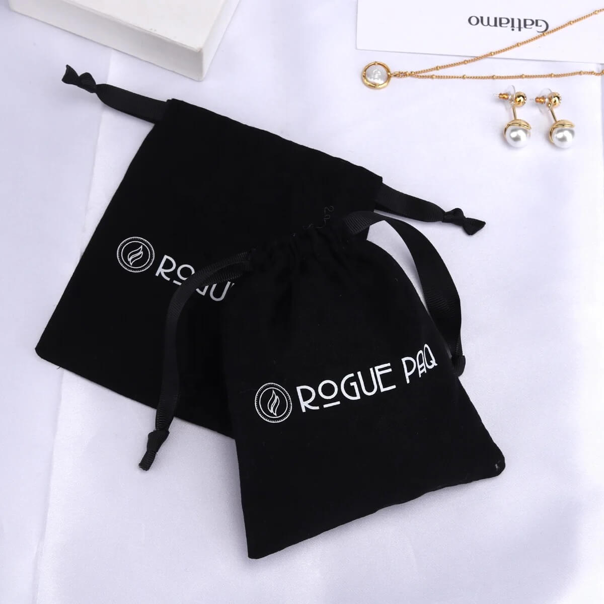 High End Gold Hot Stamping Velvet Watch Lipstick Packaging Bag Velvet Drawstring Jewelry Storage Pouch