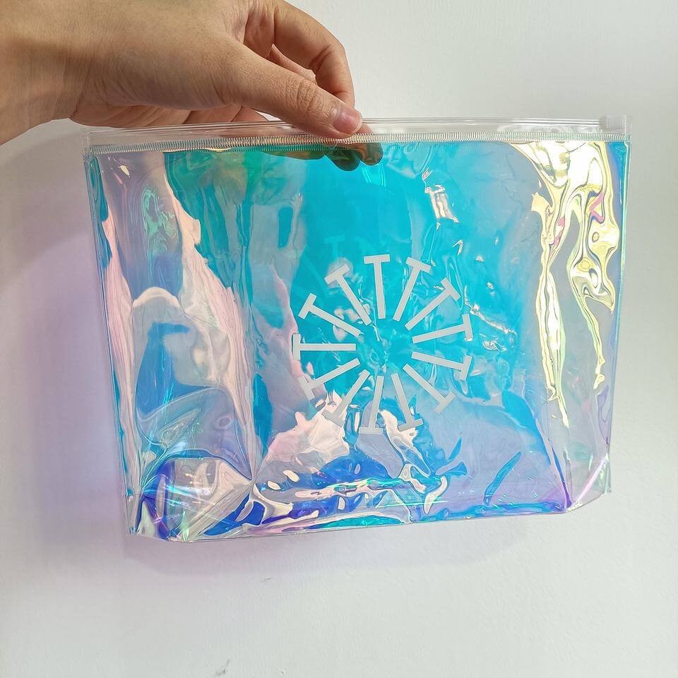 Custom PVC Holographic travel zipper bag Fashion Korean Cosmetics toiletry Clothing clear Zip lock Packing plastic pouch Bag